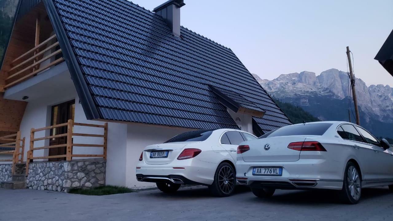 Aparthotel Bujtinat e lugines Valbona Esterno foto