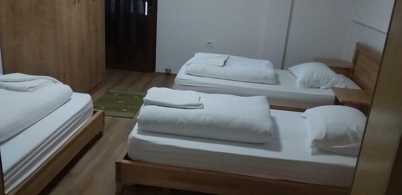 Aparthotel Bujtinat e lugines Valbona Camera foto