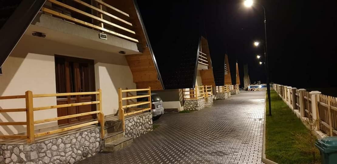 Aparthotel Bujtinat e lugines Valbona Esterno foto